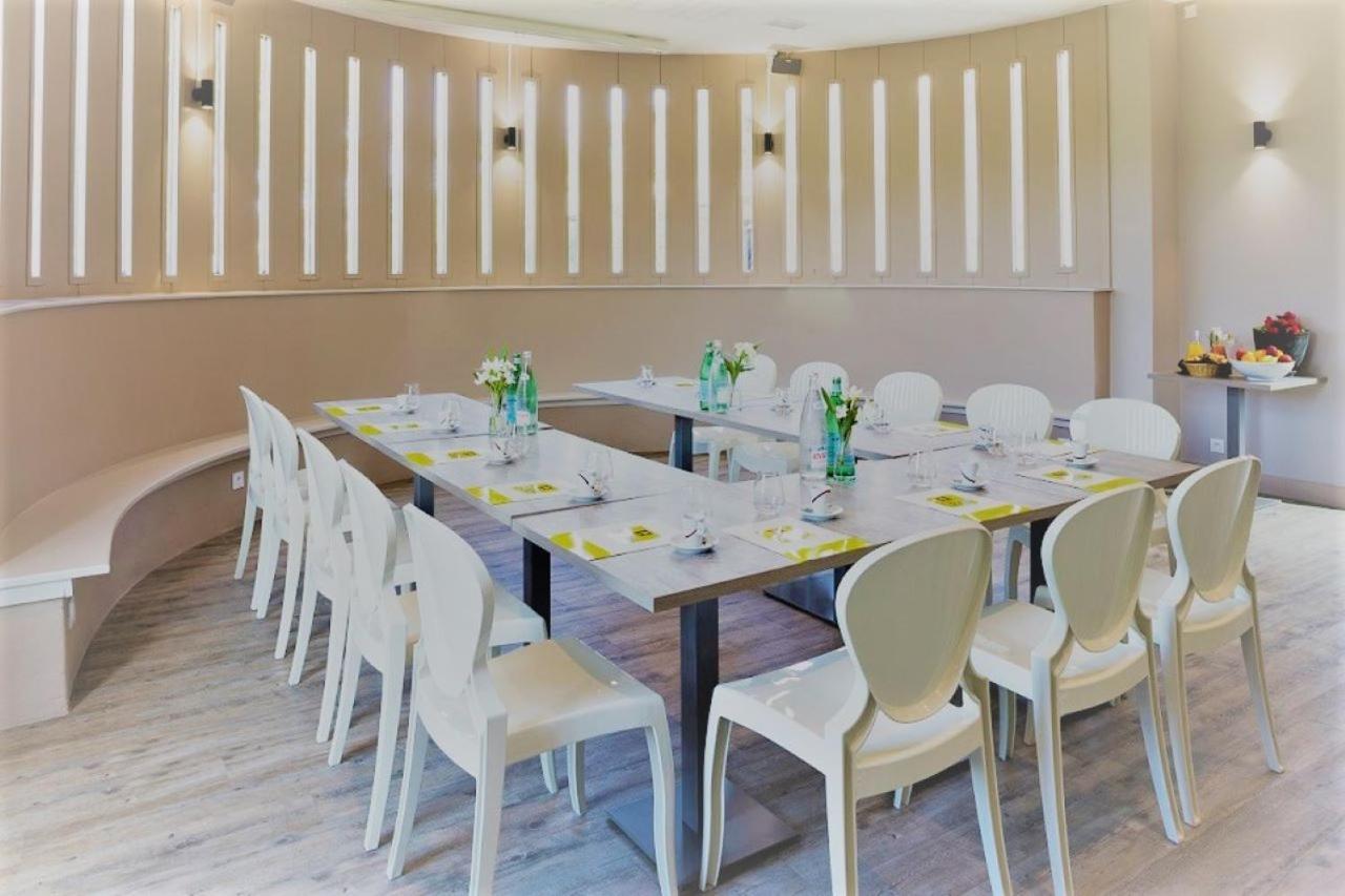 Logis L'Auberge De Larressingle Zewnętrze zdjęcie